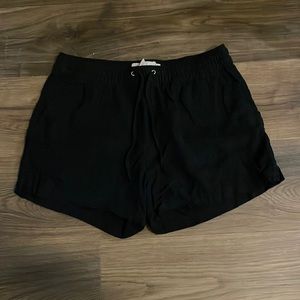 WOMEN’S H&M LINEN SHORTS